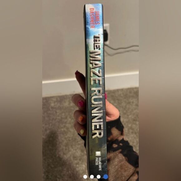 The Maze Runner by James Dashner - Picture 4 of 4